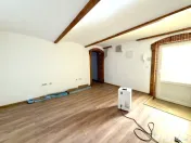 Apartament 7 camere, 3 bai, parter, 156 mp utili - Zona Iose 