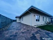 Duplex 3 camere, parter, 85 mp utili, 340 mp teren - Mosnita 