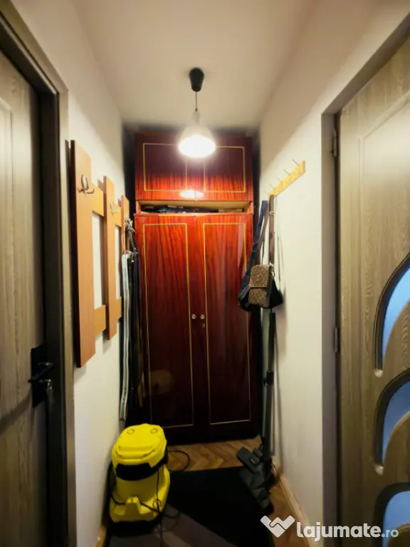 Apartament 3 camere, semidecomandat, 53mp utili, zona Girocu - Timisoara (Timis)