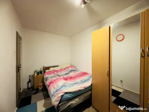 Apartament 3 camere, semidecomandat, 53mp utili, zona Girocu - Timisoara (Timis)