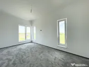 Duplex despartit - 3 camere - Mosnita Veche 