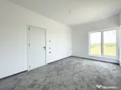 Duplex despartit - 3 camere - Mosnita Veche 