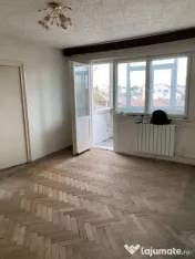 Apartament cu 3 camere de vânzare în zona KM 4-5 – Const 