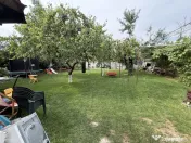 Apartament la curte comuna, 2 camere, 48 mp utili si teren c 