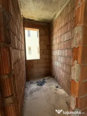 Apartament 2 camere, 50 mp + balcon, etaj 1 - Giroc 