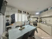 Apartament 2 camere, decomandat, etaj 3, zona Dambovita