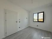 Duplex 4 camere, parter+etaj, 104mp utili, 270mp teren in Gi