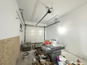Duplex modern 5 camere, 153 mp utili, 363 mp teren - Giarmat 