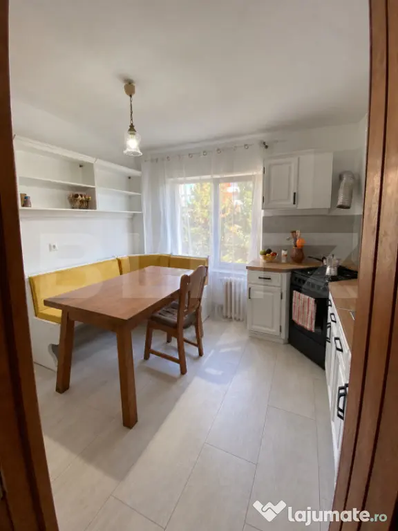 Apartament cu 4 camere, 88 mp, George Enescu - Suceava (Suceava)