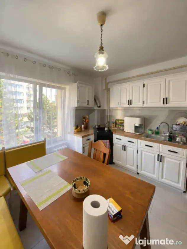 Apartament cu 4 camere, 88 mp, George Enescu - Suceava (Suceava)