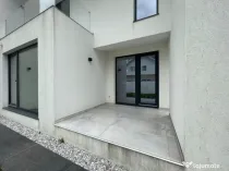 Duplex 4 camere central - Mosnita Veche