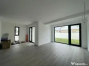 Duplex 4 camere central - Mosnita Veche 