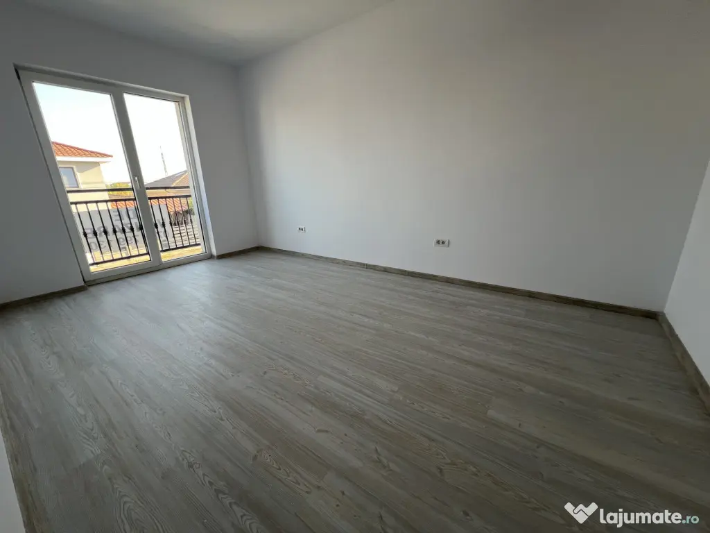 1/2 Duplex 5 camere | 3 bai | Giroc - Zona ESO - Giroc (Timis)
