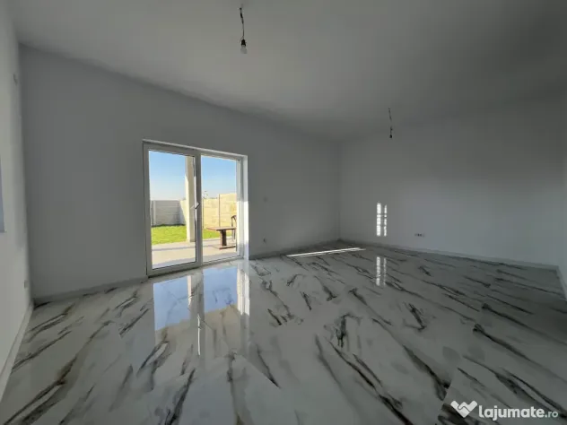 1/2 Duplex 5 camere | 3 bai | Giroc - Zona ESO - Giroc (Timis)