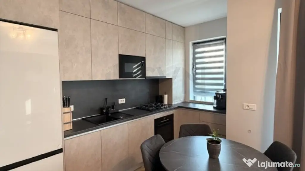 Apartament de 3 camere, 3 bトナ, Straulesti, etaj 3/8 - Bucuresti (Bucuresti-Ilfov)