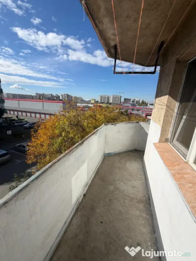 Garsonieră decomandata, 35 mp , etaj 2/4, zona Lapus Arges, - Craiova (Dolj)