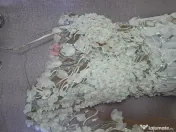 Vând Rochie elegantă, voal alb, broderie 3D