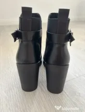 Botine damă negre cu toc gros și cataramă