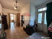 Vilă interbelică unică 300mpu curte generoasă 1064mp Bld Castanilor