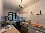 Vilă interbelică unică 300mpu curte generoasă 1064mp Bld Castanilor