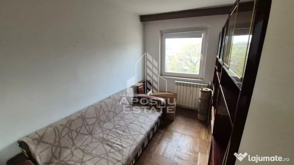 Apartament cu 3 camere, balcon, zona Sagului - Timisoara (Timis)