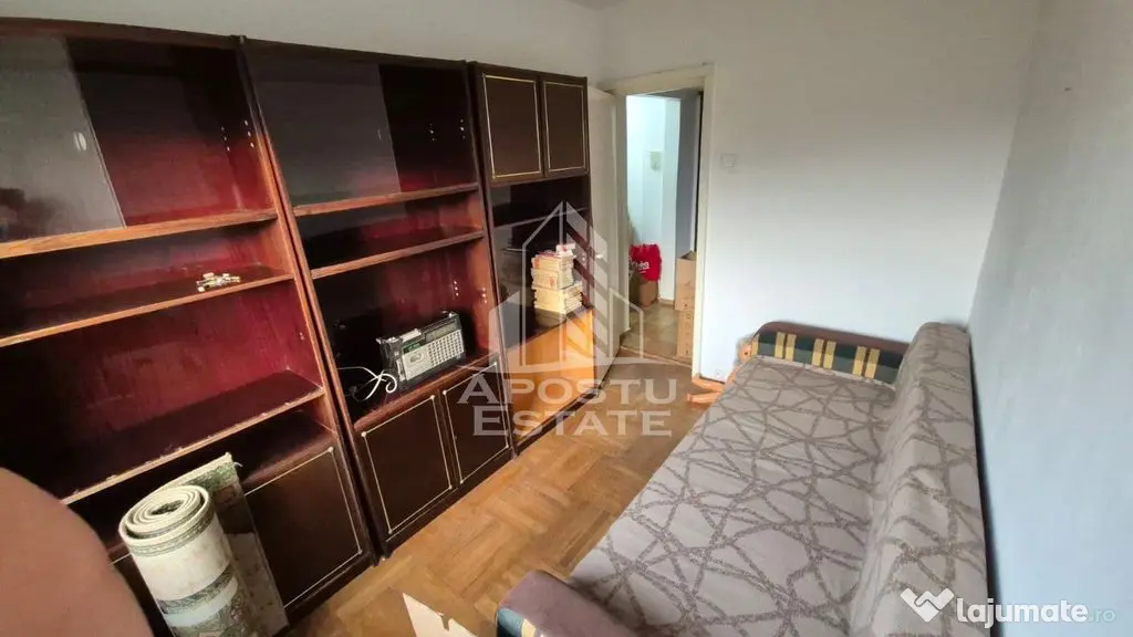 Apartament cu 3 camere, balcon, zona Sagului - Timisoara (Timis)