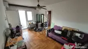 Apartament cu 3 camere, balcon, zona Sagului 