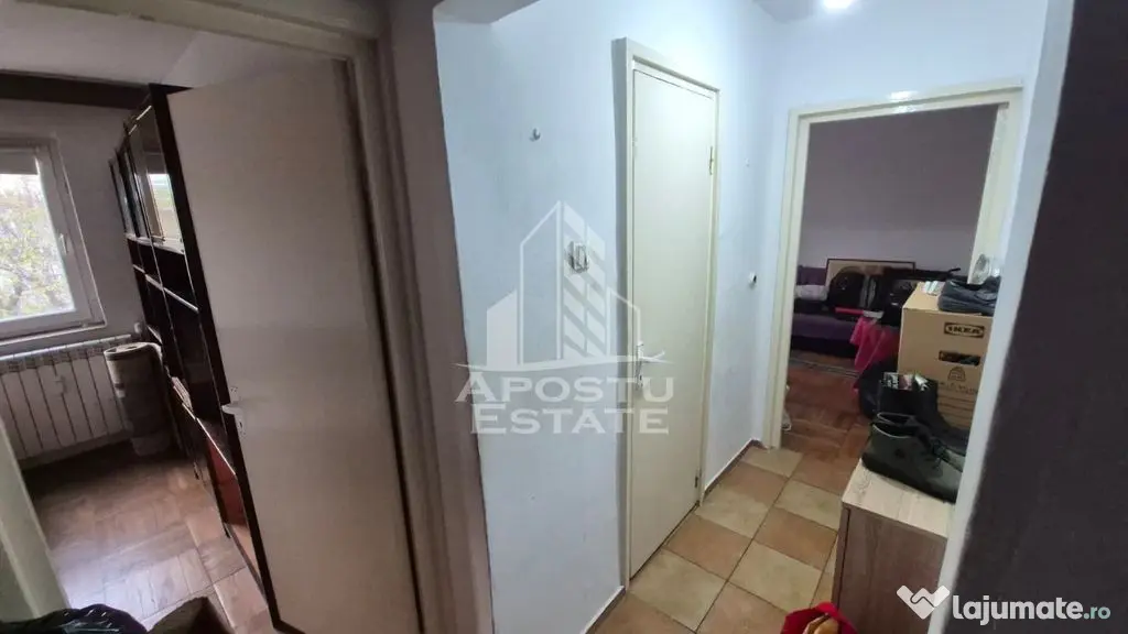 Apartament cu 3 camere, balcon, zona Sagului - Timisoara (Timis)