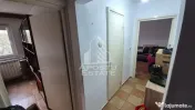 Apartament cu 3 camere, balcon, zona Sagului 