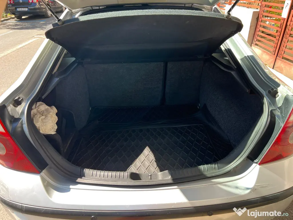 Ford Mondeo MK3 Masina de familie +iPhone gratuit(descriere)