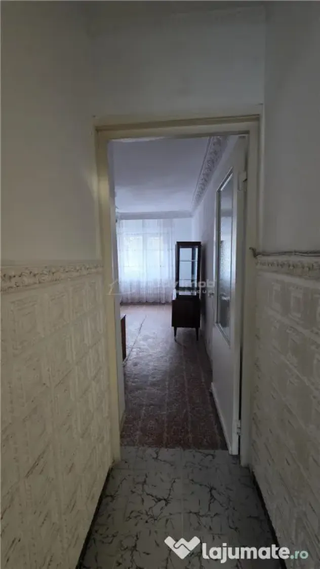Apartament, 2 decomandat, parter, balcon - Brazda - Baba lui - Craiova (Dolj)