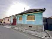 ???? Casă de vânzare în Cut, județul Alba – liniște,
