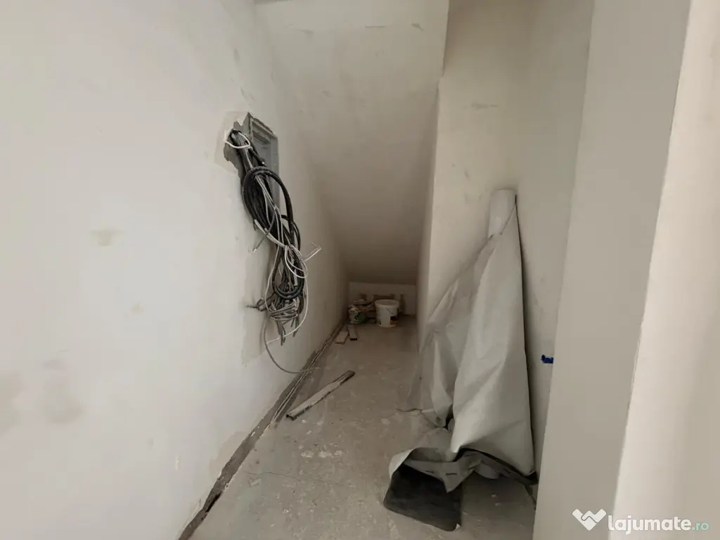 Duplex in Sanandrei | Toate utilitatile | Asfalt | Curte gen - Sanandrei (Timis)