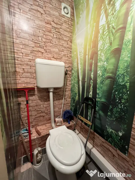 Apartament cu 3 camere decomandat - Circumvalatiunii Timisoa - Timisoara (Timis)
