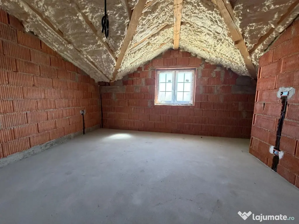 Duplex Individual | 4 camere | Toate utilitatile | Asfalt | - Sanandrei (Timis)