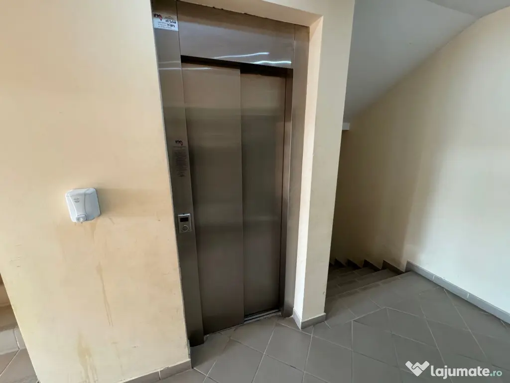 Bloc nou | Disponibil imediat | Boxa in CF | Pozitie excelen - Timisoara (Timis)