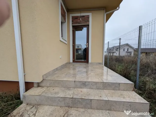Duplex | Parter | Toate utilitatile | Finisaje premium | Cur - Sanandrei (Timis)