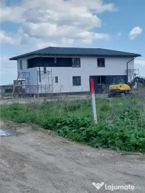 Casa tip Duplex- 4 camere, 130mp, 500 mp teren - Stupini Bra