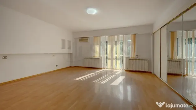 VilДѓ cu gradina si piscina I Pipera - Bucuresti (Bucuresti-Ilfov)