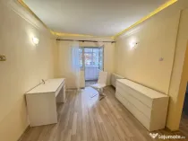 Apartament decomandat cu 4 camere de vânzare în zona Casa