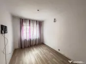 Apartament decomandat cu 4 camere de vânzare în zona Casa 