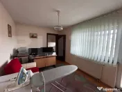 Casă spațioasă cu piscină încălzită, panouri fotovolt 