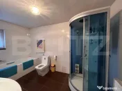 Casă spațioasă cu piscină încălzită, panouri fotovolt 