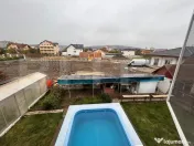 Casă spațioasă cu piscină încălzită, panouri fotovolt 