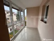 Casă spațioasă cu piscină încălzită, panouri fotovolt 