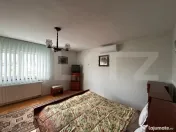 Casă spațioasă cu piscină încălzită, panouri fotovolt 