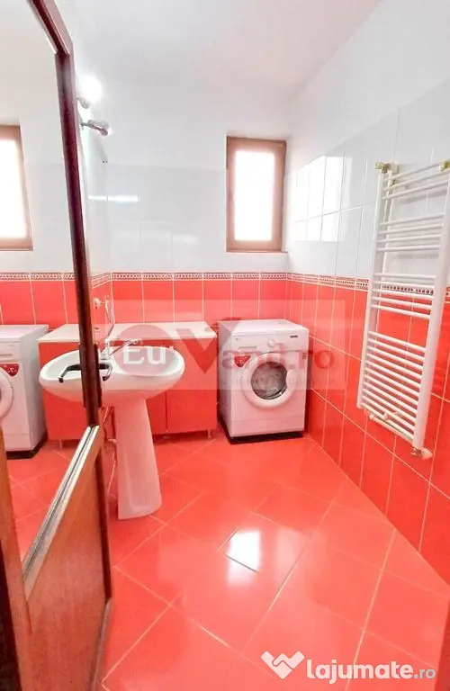 Vila P+1+M, 6 camere, Micro 16, 303 mp utili, teren 406 mp – 272.000 Euro - Galati (Galati)