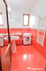 Vila P+1+M, 6 camere, Micro 16, 303 mp utili, teren 406 mp – 272.000 Euro