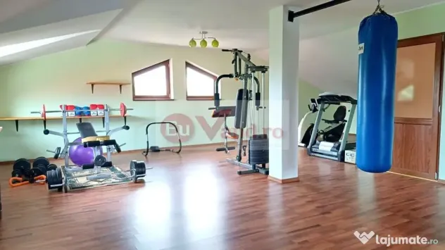 Vila P+1+M, 6 camere, Micro 16, 303 mp utili, teren 406 mp – 272.000 Euro - Galati (Galati)