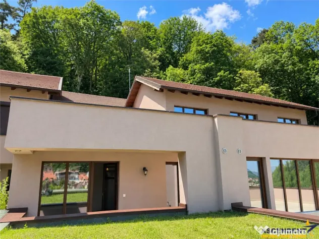 Investitie sigura cu priveliste de vis din Micul Penthouse, - Brasov (Brasov)